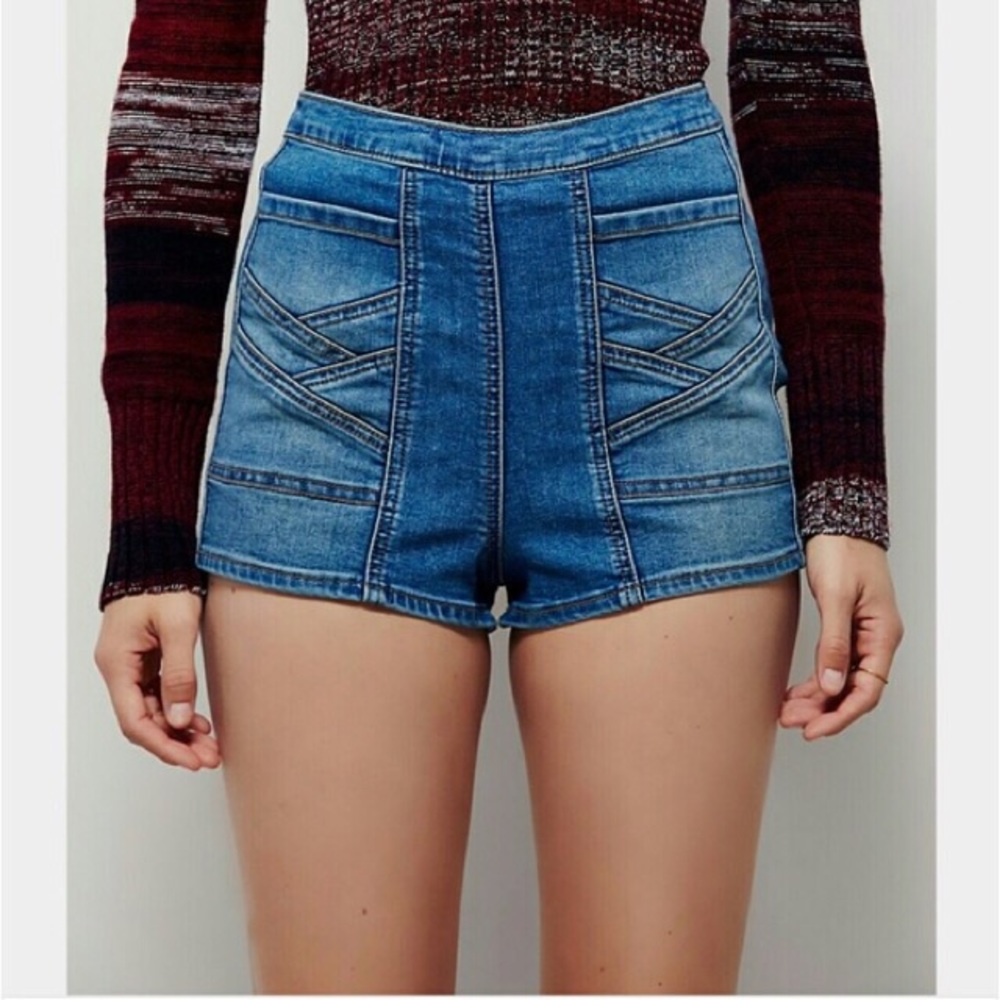 NWOT Free People Radar Love High Rise Jean Shorts